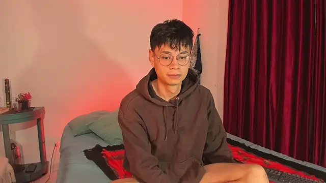 estmonnn online show from 11.03.25