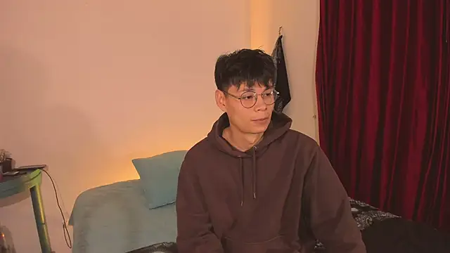 estmonnn online show from 11.06.25