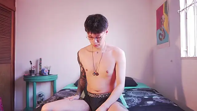 estmonnn online show from 04.27.26