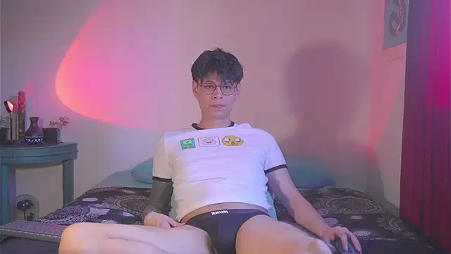 estmonnn online show from 06.15.26
