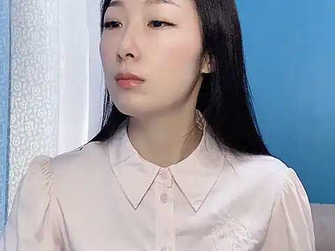 Snapshot of ella55-- chatting on 11.16.25 ella55-- online show from 11.16.25