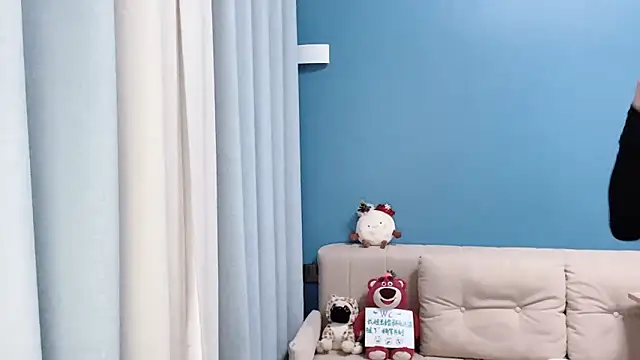 Snapshot of ella55-- chatting on 01.16.26 ella55-- online show from 01.16.26