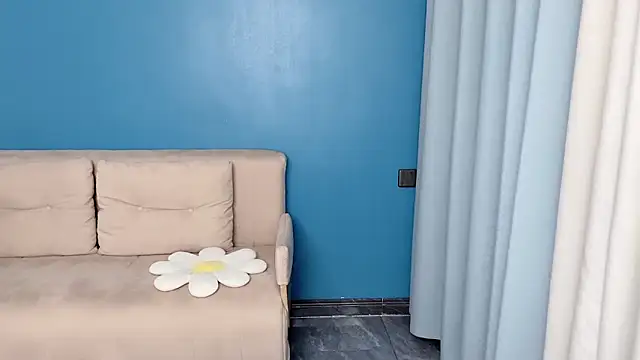 Snapshot of ella55-- chatting on 04.03.26 ella55-- online show from 04.03.26