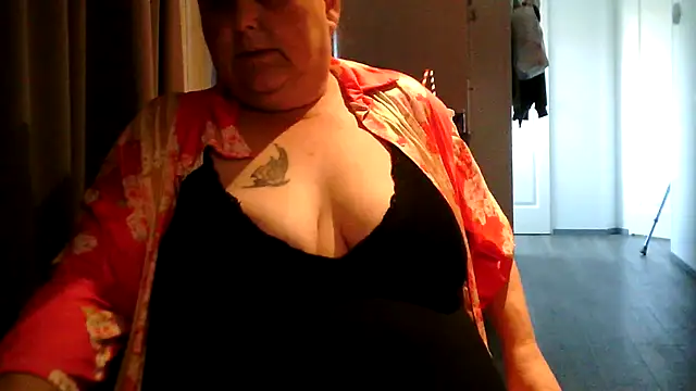 Sylviastar46 online show from 06.04.26
