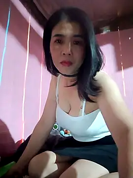 Snapshot of Nahata-suki chatting on 11.19.25 Nahata-suki online show from 11.19.25