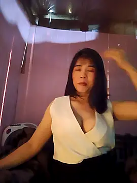 Snapshot of Nahata-suki chatting on 12.04.25 Nahata-suki online show from 12.04.25