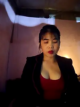 Snapshot of Nahata-suki chatting on 12.18.25 Nahata-suki online show from 12.18.25