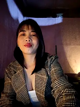 Snapshot of Nahata-suki chatting on 12.20.25 Nahata-suki online show from 12.20.25