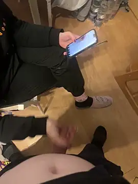 Teeny-Slut18 online show from 05.16.26