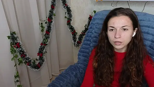 Snapshot of Ulyanix chatting on 12.22.25 Ulyanix online show from 12.22.25