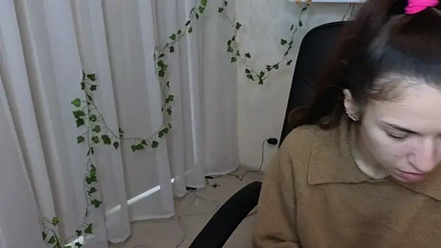 Snapshot of Ulyanix chatting on 02.01.26 Ulyanix online show from 02.01.26