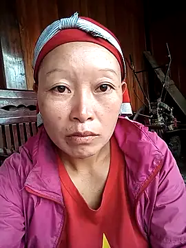 cute-kiss online show from 10.30.25