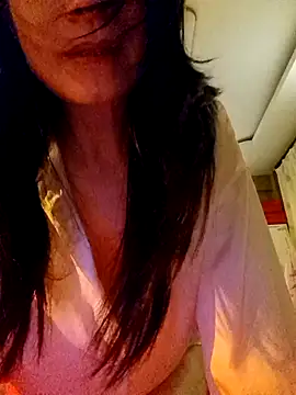 Snapshot of aniani11 chatting on 11.18.25 aniani11 online show from 11.18.25