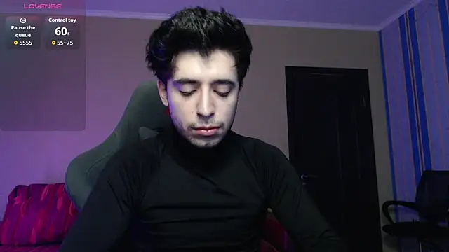 Yofukashii online show from 12.15.25