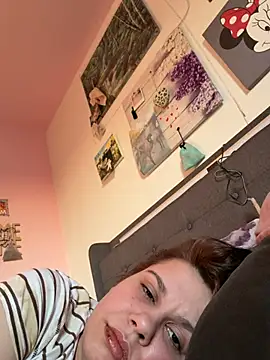 Carolineisback online show from 03.06.26