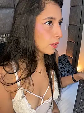 Snapshot of BrigitteVons chatting on 03.15.26 BrigitteVons online show from 03.15.26