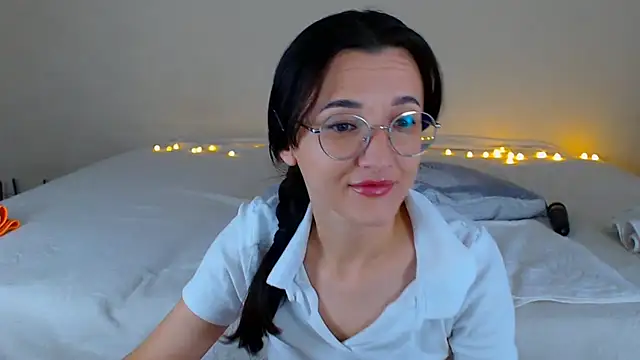 Dorotty  online show from 11.02.25