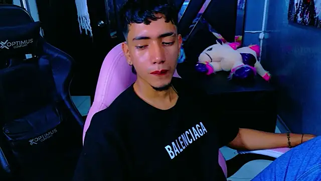 darwinandbrayann online show from 11.11.25