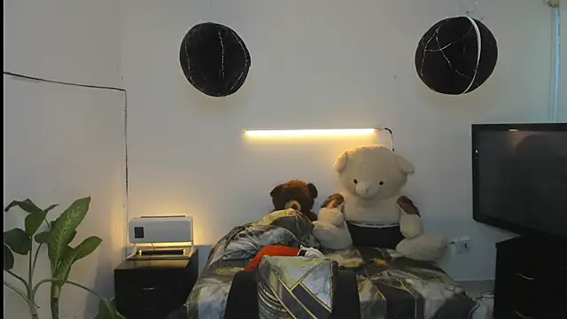 darwinandbrayann online show from 03.02.26