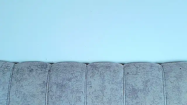 alana pink95 online show from 11.08.25