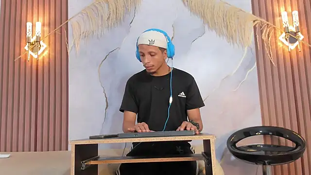 DamianandEva online show from 04.29.26