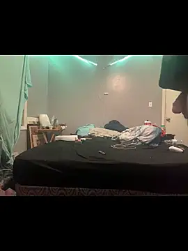 Snapshot of Scottyyxxl chatting on 11.20.25 Scottyyxxl online show from 11.20.25