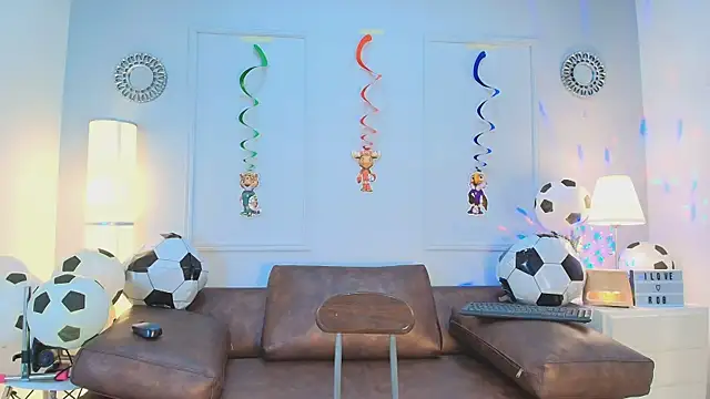 kittyblooms online show from 06.25.26