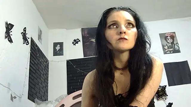 Morticia Black online show from 02.02.26