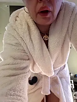 Snapshot of MilkySky chatting on 02.02.26 MilkySky online show from 02.02.26