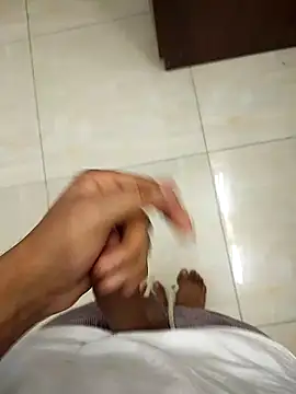 Snapshot of Tanvir879 chatting on 10.30.25 Tanvir879 online show from 10.30.25