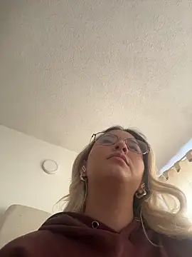 Snapshot of Elina_Hills chatting on 03.02.26 Elina Hills online show from 03.02.26