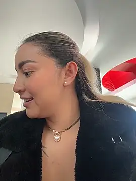 Snapshot of Elina_Hills chatting on 03.19.26 Elina Hills online show from 03.19.26