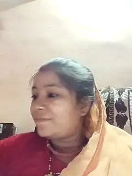 Snapshot of Sangita_g chatting on 12.17.25 Sangita g online show from 12.17.25