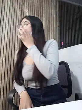 Snapshot of Valk_submissive chatting on 03.09.26 Valk submissive online show from 03.09.26