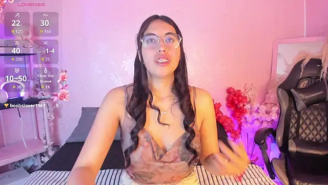 Snapshot of Valk_submissive chatting on 06.02.26 Valk submissive online show from 06.02.26