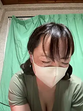 Snapshot of miu___mf chatting on 01.07.26 miu mf online show from 01.07.26