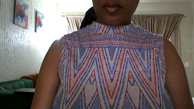 Snapshot of NewBeginnings8 chatting on 11.25.25 NewBeginnings8 online show from 11.25.25