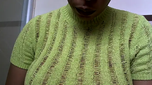 Snapshot of NewBeginnings8 chatting on 12.17.25 NewBeginnings8 online show from 12.17.25