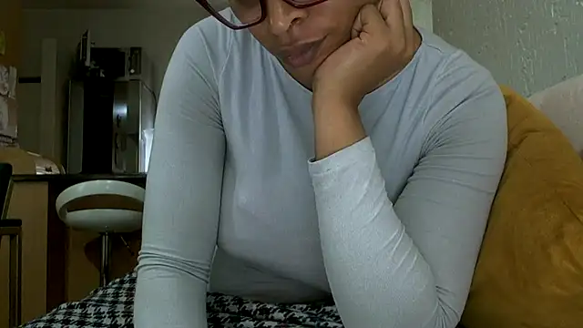 Snapshot of NewBeginnings8 chatting on 01.16.26 NewBeginnings8 online show from 01.16.26