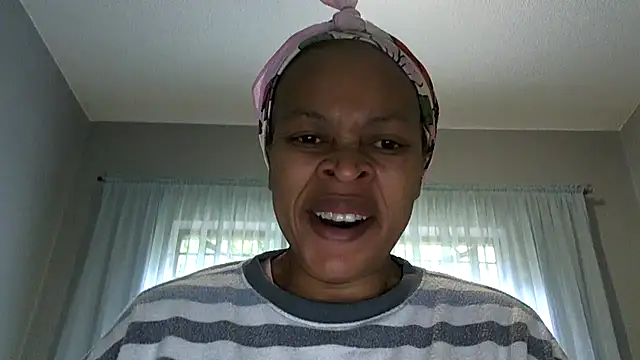 Snapshot of NewBeginnings8 chatting on 02.24.26 NewBeginnings8 online show from 02.24.26