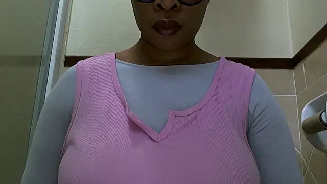 Snapshot of NewBeginnings8 chatting on 03.06.26 NewBeginnings8 online show from 03.06.26