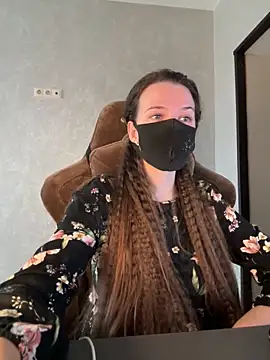 ZlatoslavaLo online show from 11.11.25