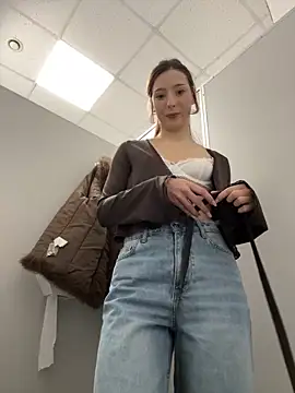 LilluKatten online show from 02.12.26