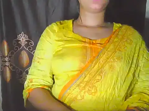 Snapshot of Nancy_queen001 chatting on 11.01.25 Nancy queen001 online show from 11.01.25