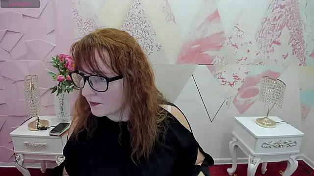 Snapshot of Vally_bek1 chatting on 10.31.25 Vally bek1 online show from 10.31.25