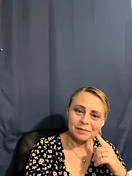 ToriLove777 online show from 10.31.25