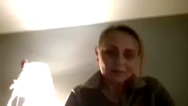 ToriLove777 online show from 10.31.25