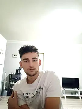 Snapshot of yasinesra757_ chatting on 12.19.25 yasinesra757 online show from 12.19.25