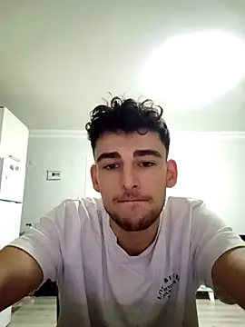 Snapshot of yasinesra757_ chatting on 12.20.25 yasinesra757 online show from 12.20.25