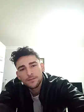 Snapshot of yasinesra757_ chatting on 12.20.25 yasinesra757 online show from 12.20.25